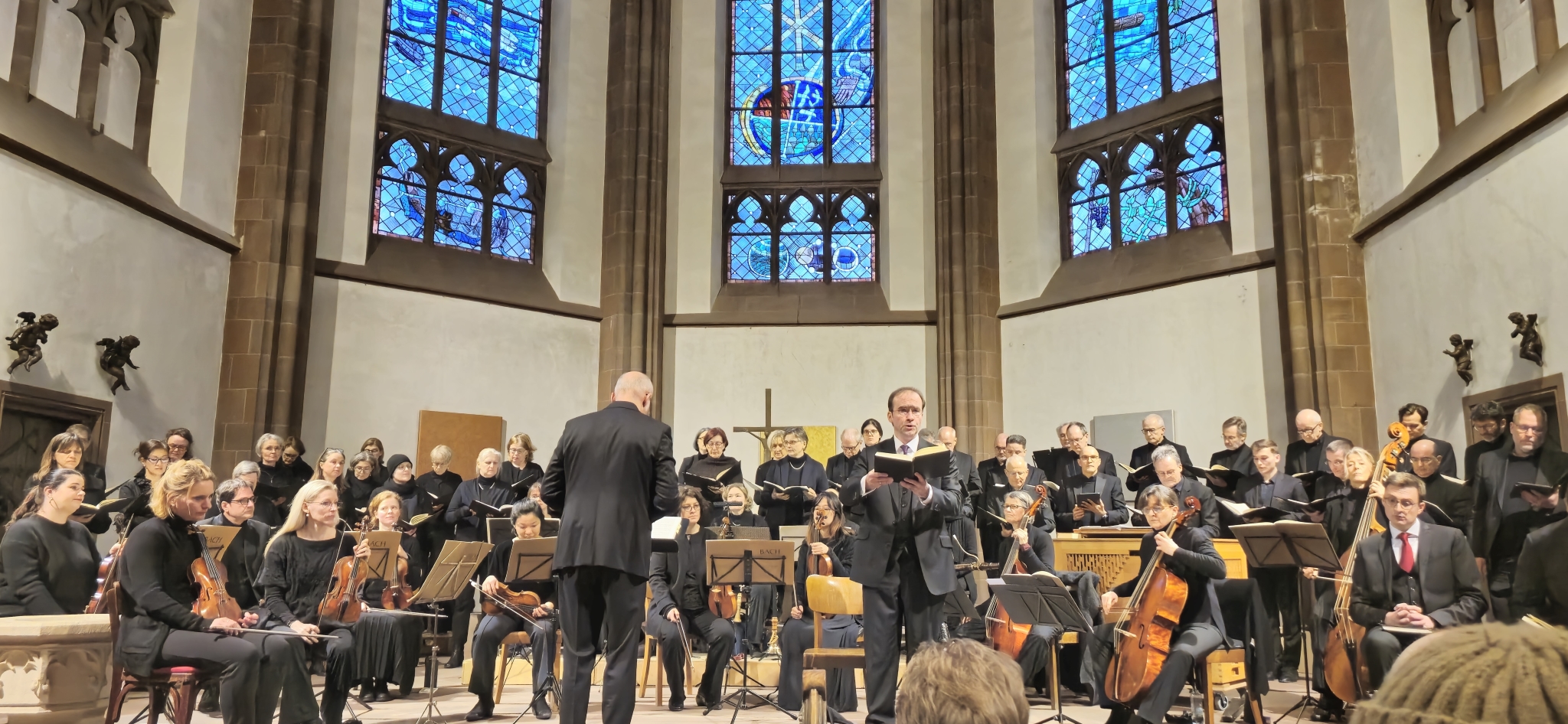 Aufführung der Johannes-Passion von J. S. Bach am Palmsonntag 2024 in der Dreikönigskirche Frankfurt am Main | Georg Poplutz (Tenor) als Evangelist